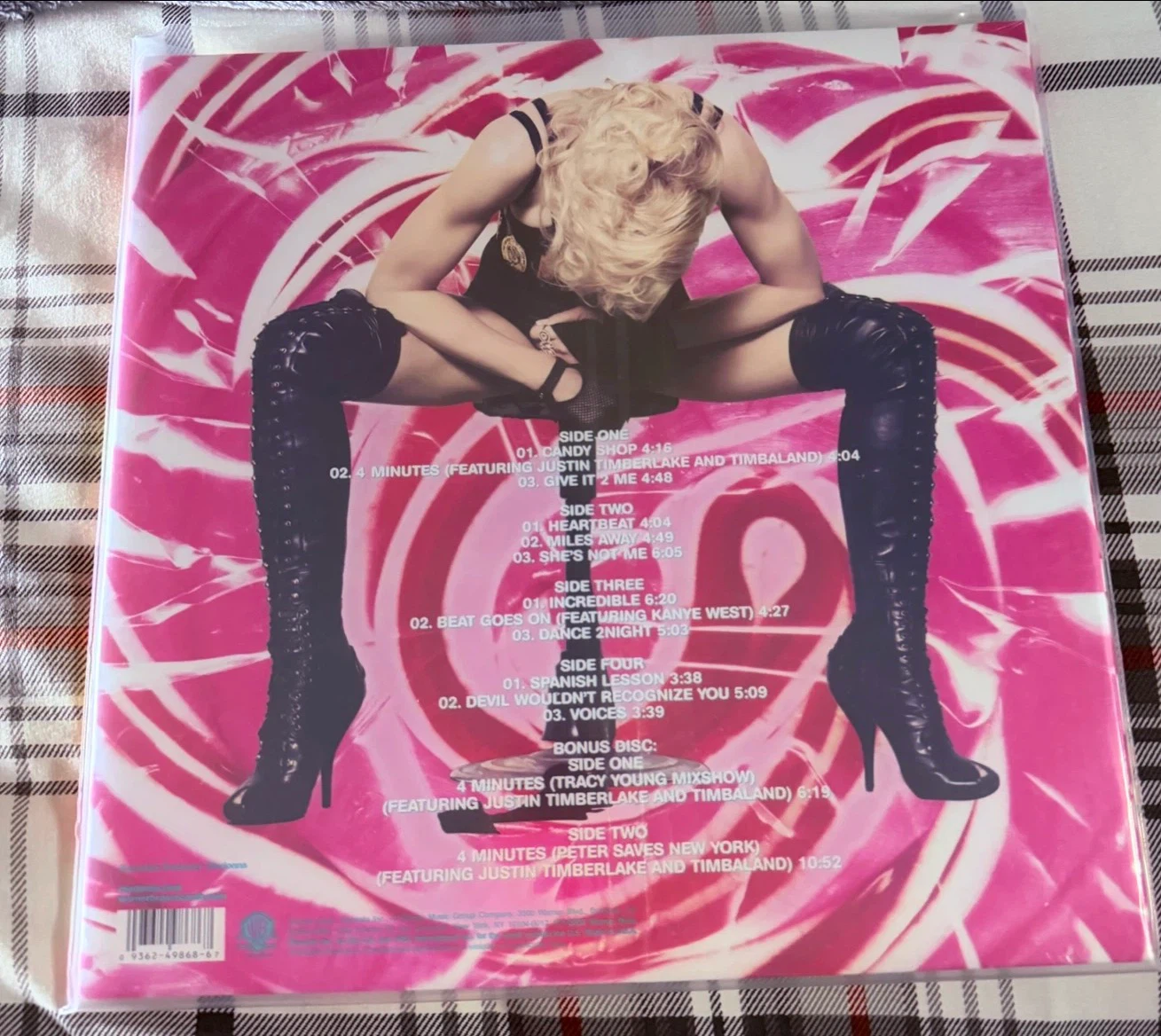 Madonna Hard Candy 3-Disc Vinyl LP and CD Set - photo 2