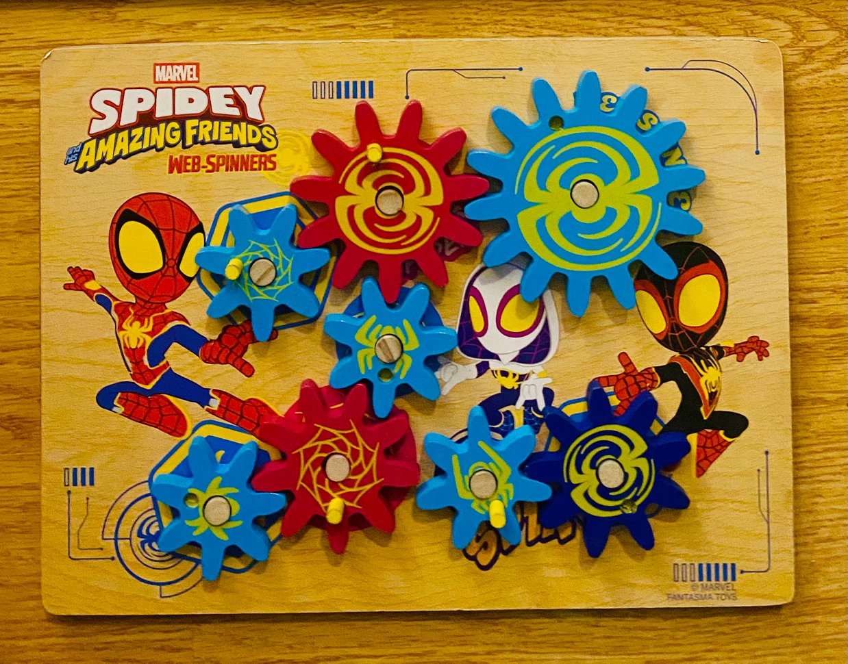 Spiderman interactive puzzle board