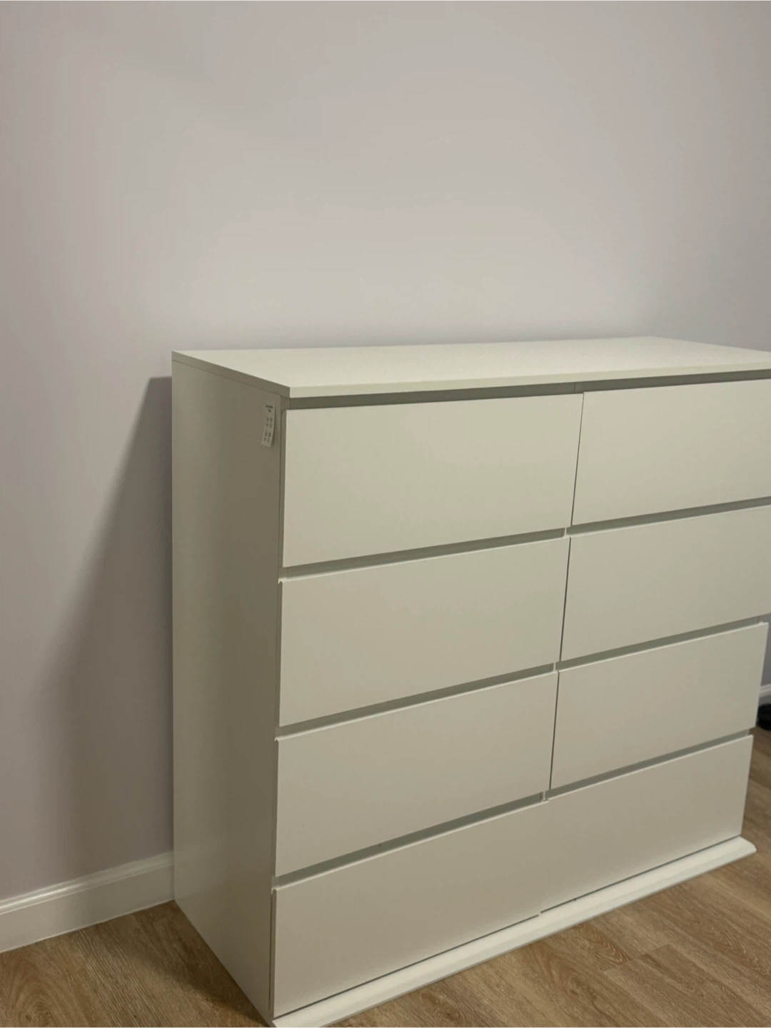 White 8-Drawer Dresser