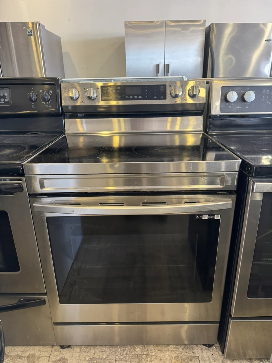Samsung 30” Smart Electric Range