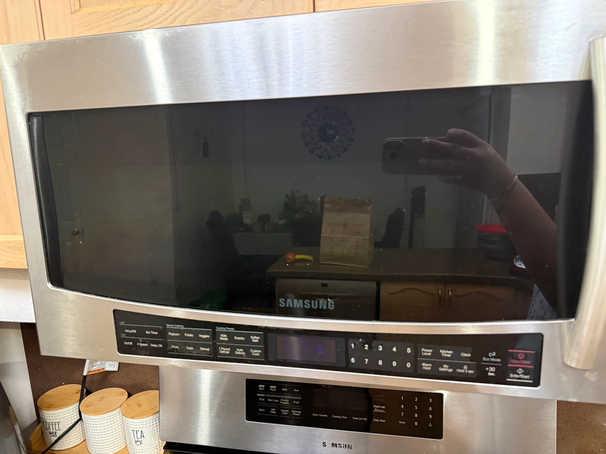 Samsung Over-the-Range Microwave - photo 2