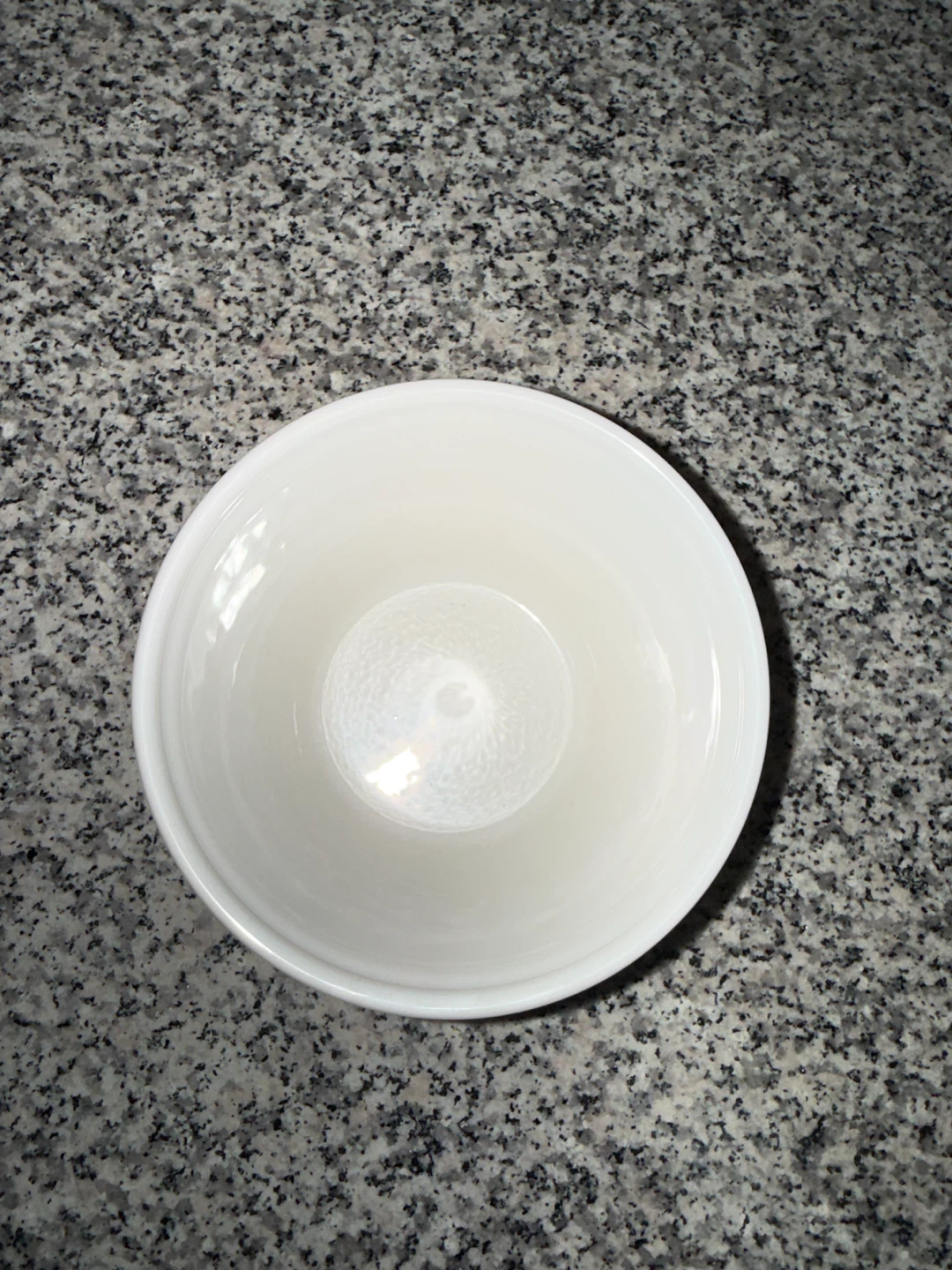 Crate & Barrel Ceramic Popcorn Bowls - photo 3