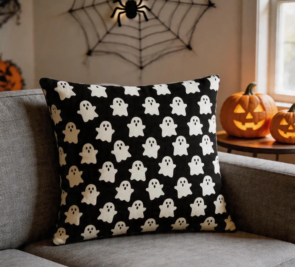 Set of 4 Halloween Decorative Throw Cushions