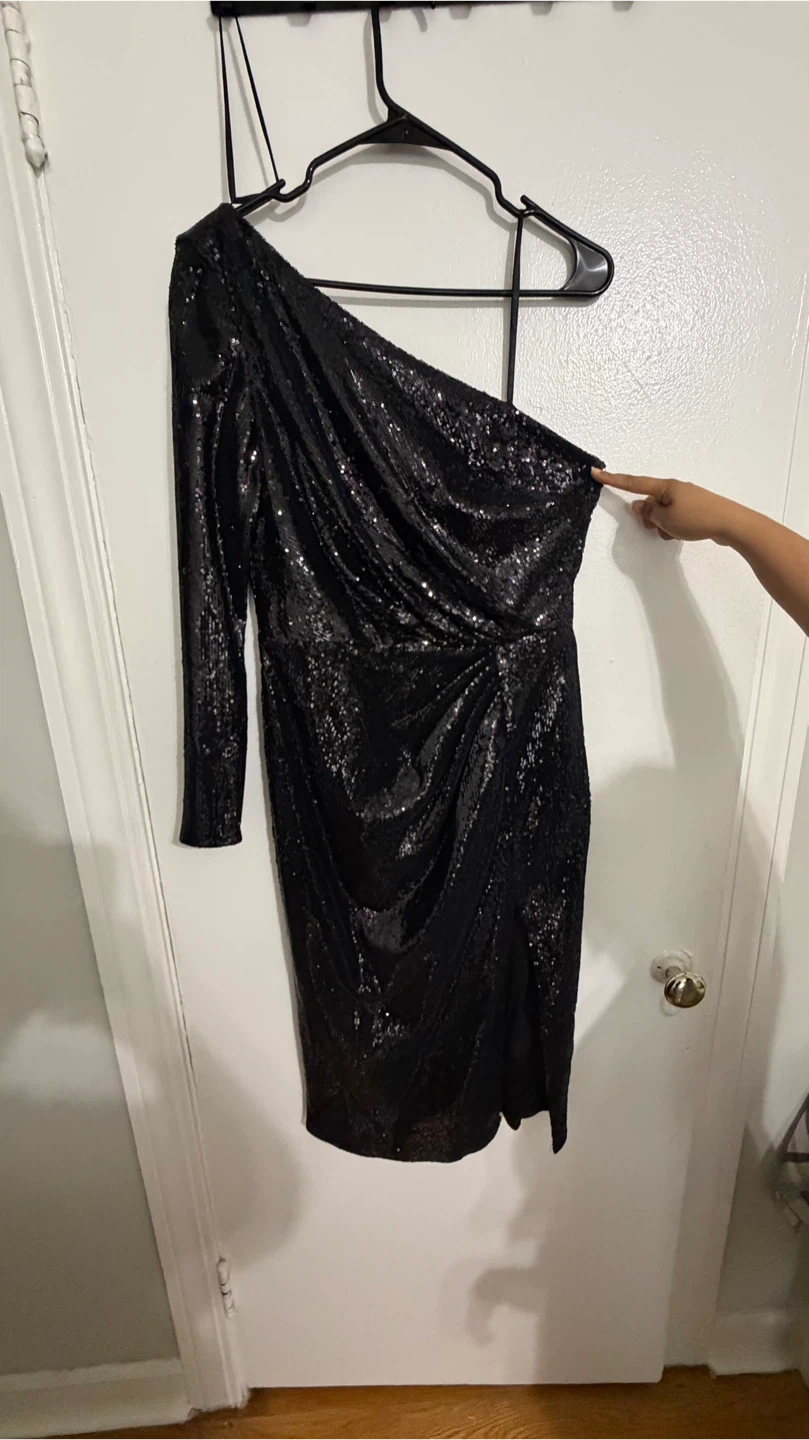 Ieena for Mac Duggal Black Sequin Dress