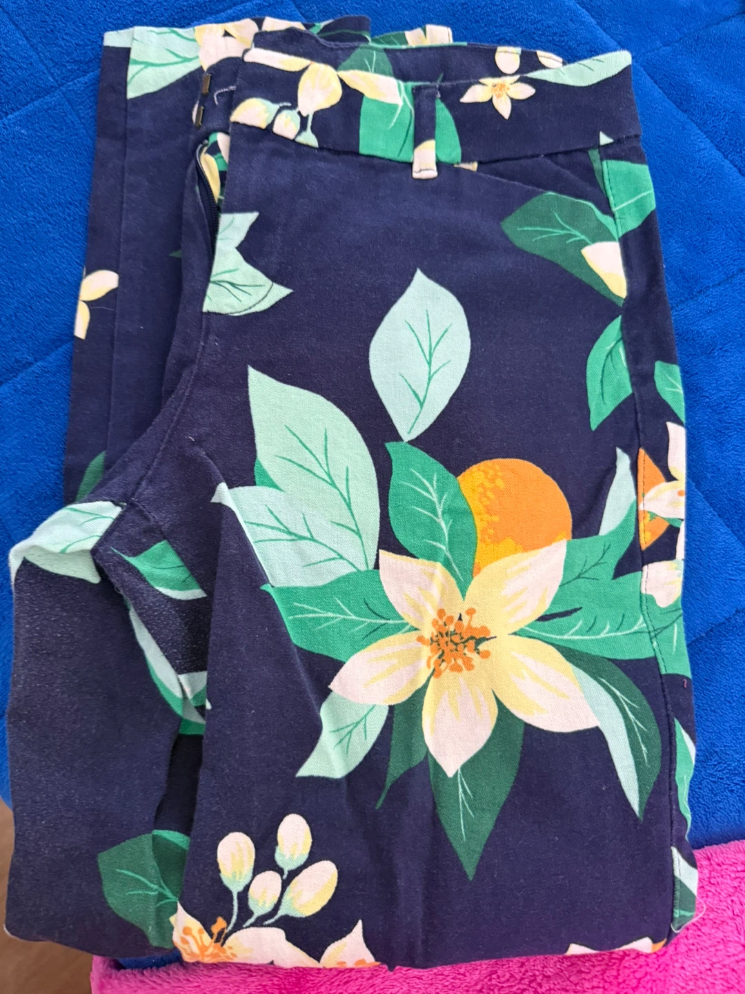 Old Navy Pixie Pants Floral