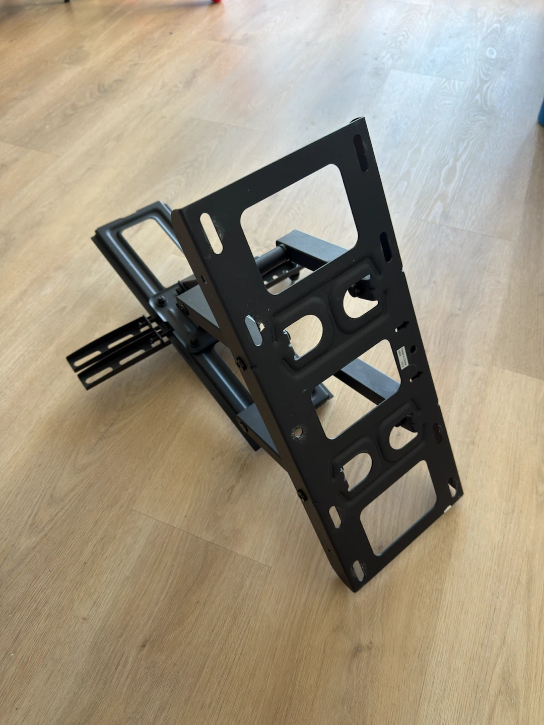 Pipishell Full Motion TV Wall Mount - photo 3