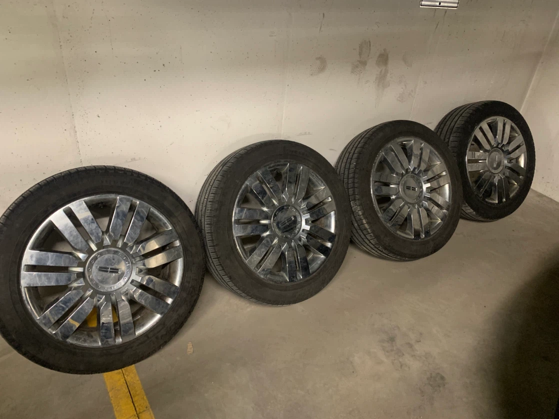 Pirelli Scorpion Tires and Rims 245/50 R20 - photo 2