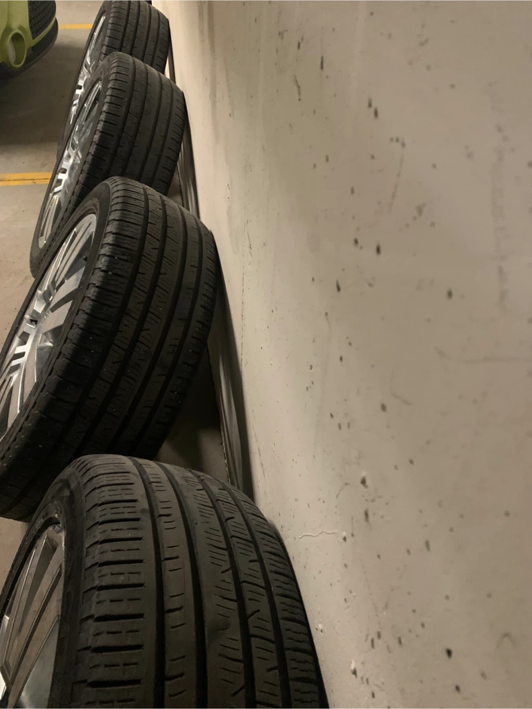 Pirelli Scorpion Tires and Rims 245/50 R20 - photo 4