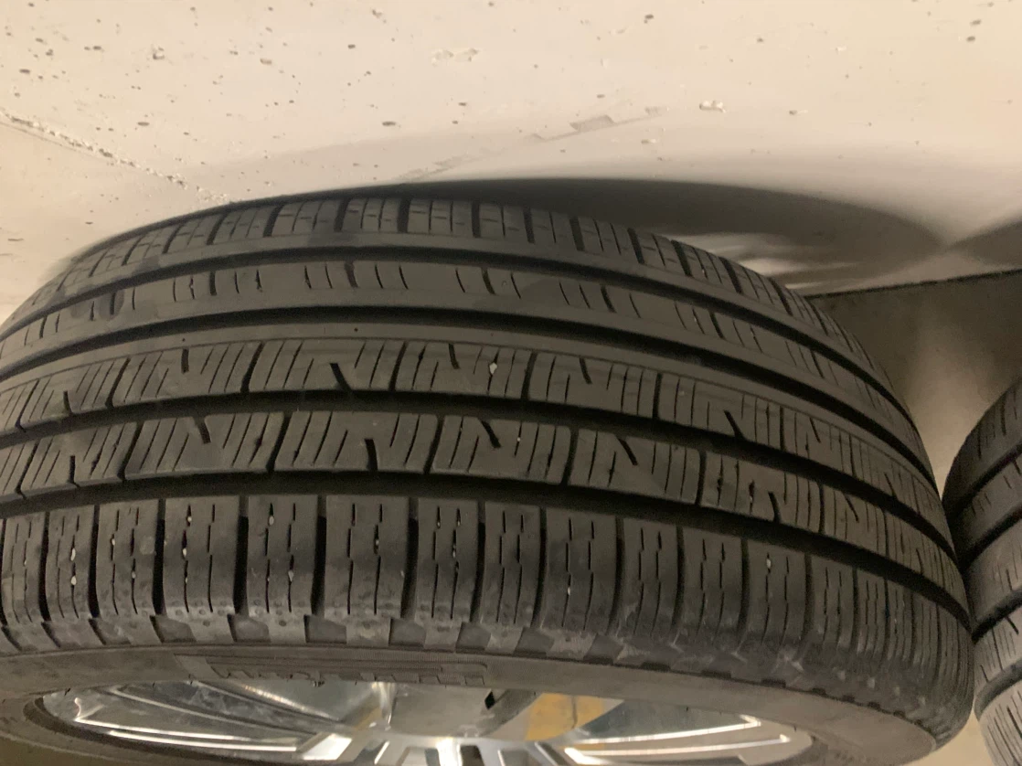 Pirelli Scorpion Tires and Rims 245/50 R20 - photo 5