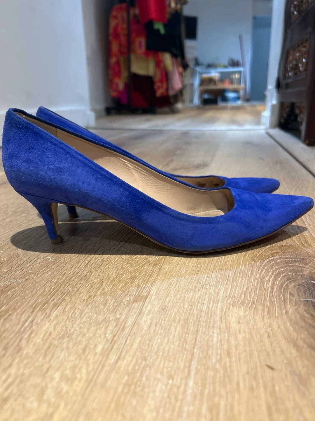 MOVING SALE! J Crew Kitten Heels - photo 3