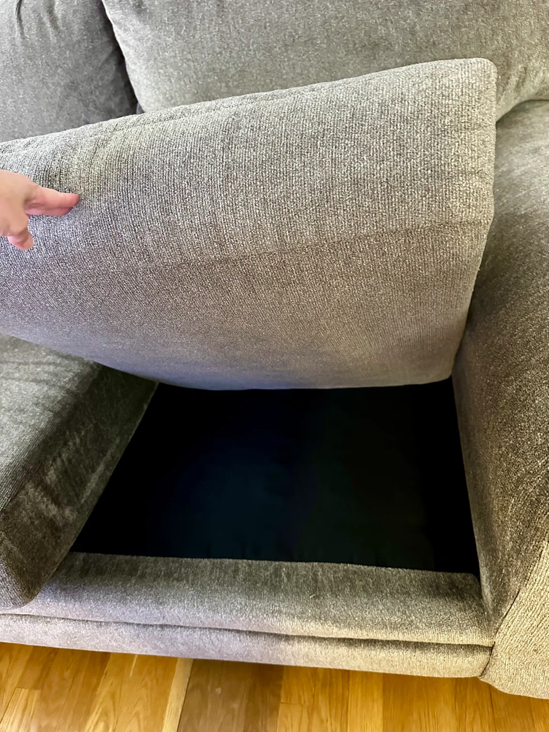 Luxe oversized Grey sofa with chaise - photo 3