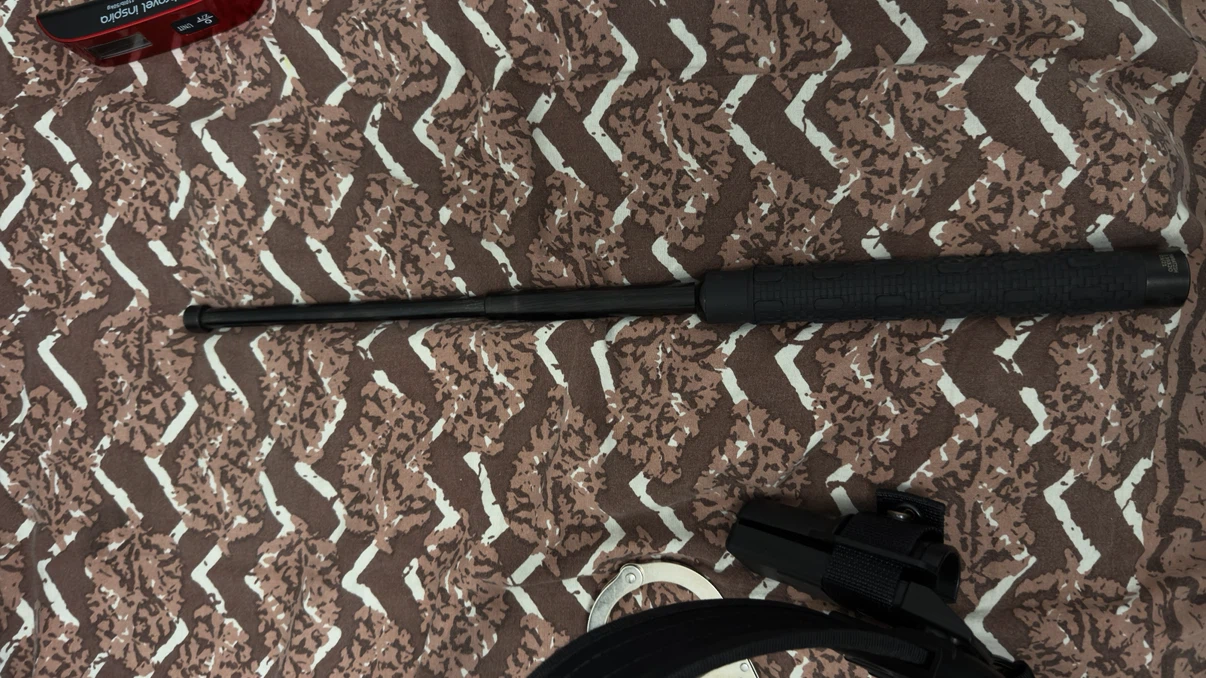 Tactical Belt with Handcuffs and Baton - photo 3