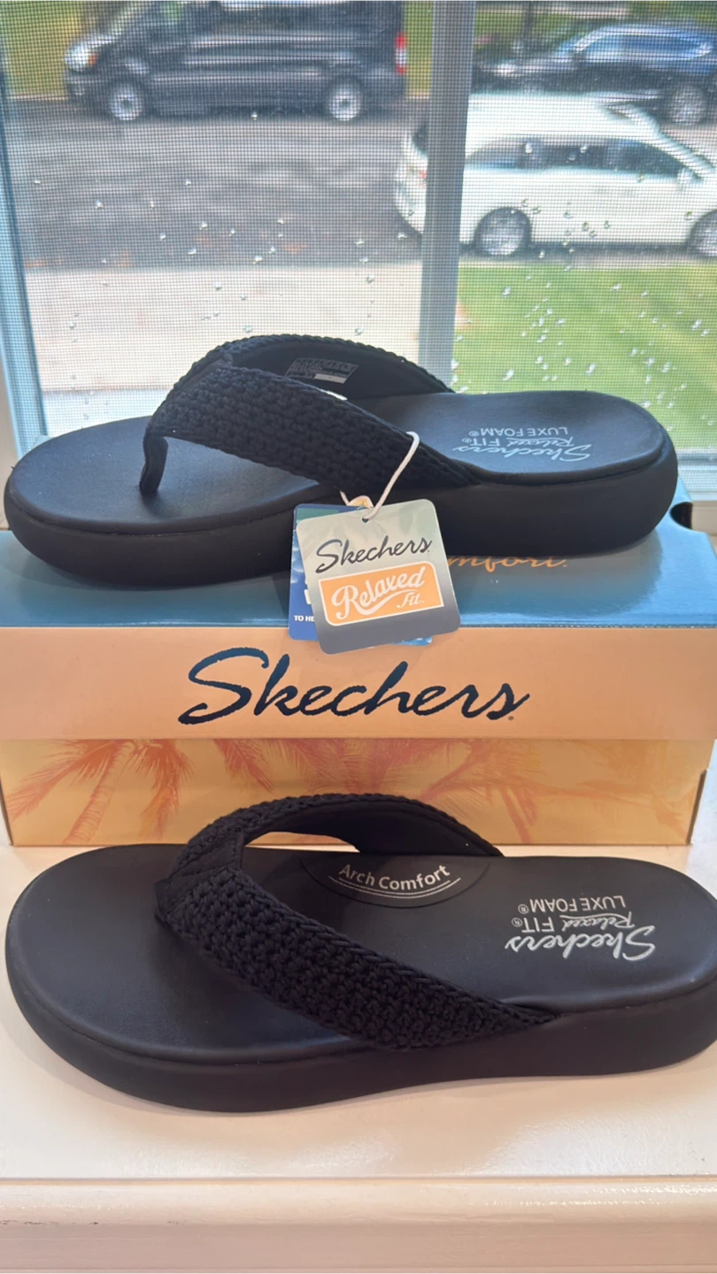 Skechers Women's Relaxed Fit Sandals Black Size 7