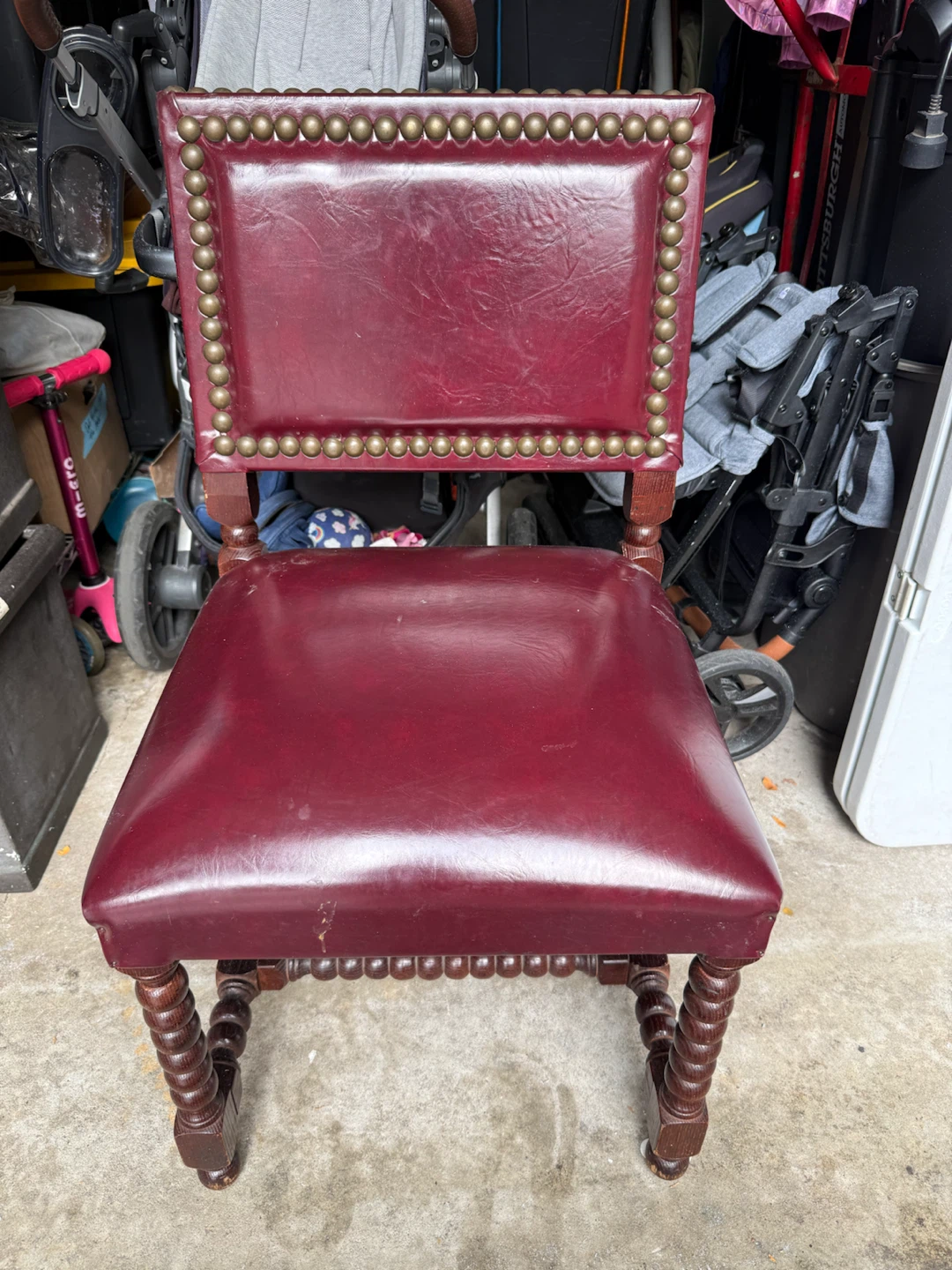 Vintage Style Burgundy Accent Chair - photo 2