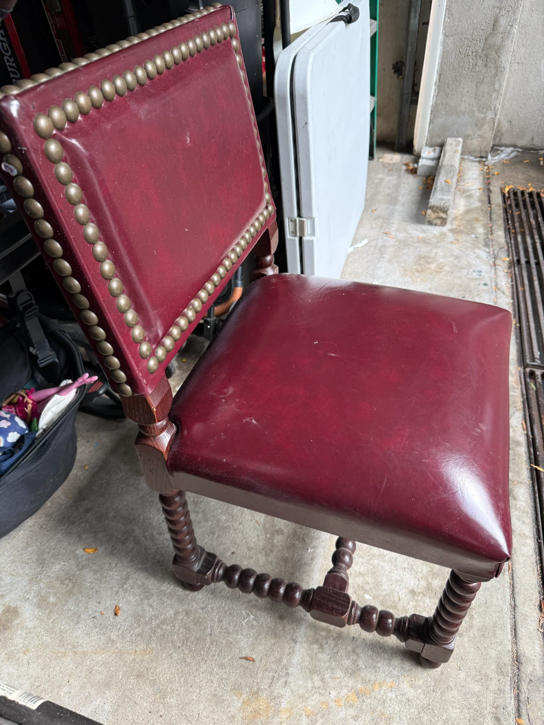 Vintage Style Burgundy Accent Chair - photo 3