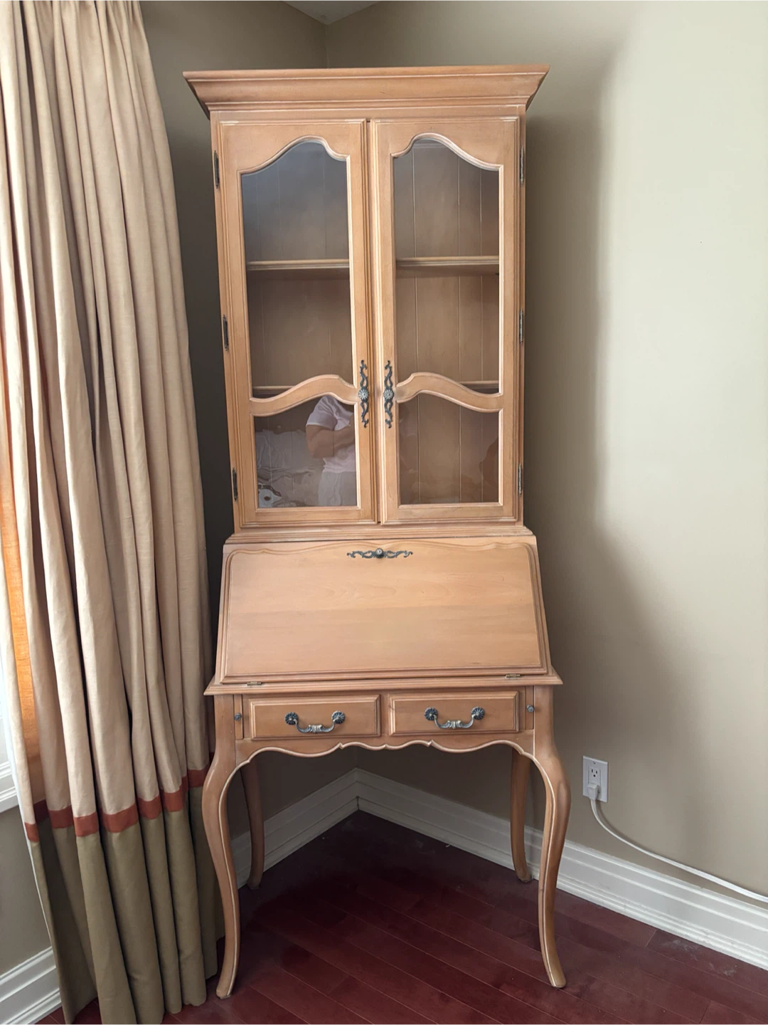 Ethan Allen Secretary Desk with Hutch