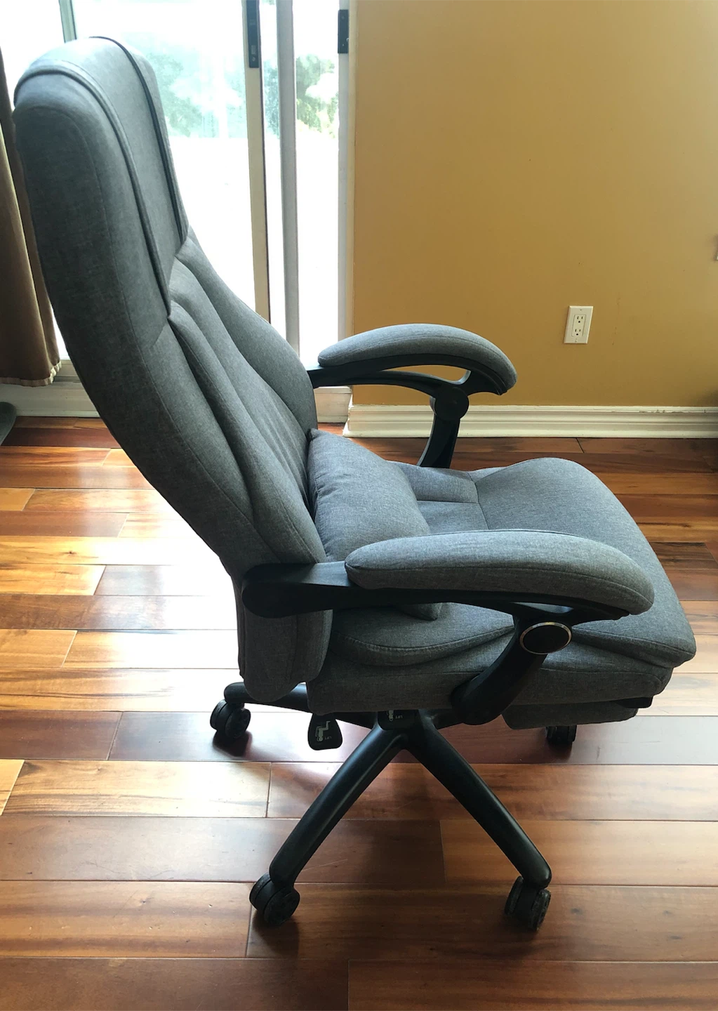 Grey Ergonomic Office Chair with Footrest - photo 3