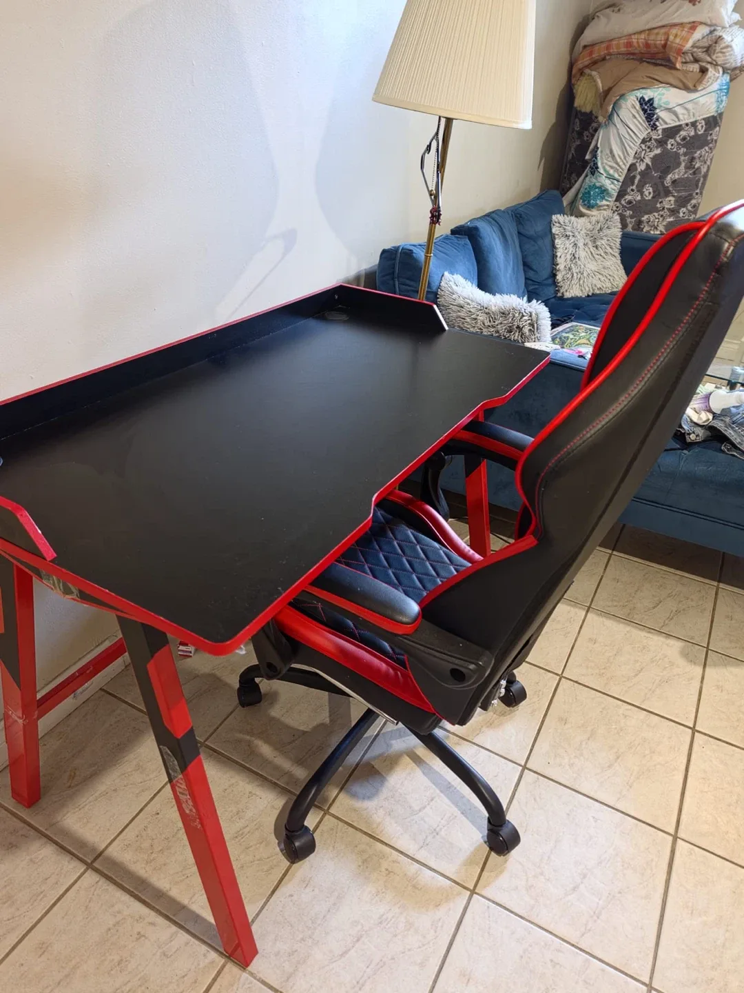 Nionik Gaming Chair and Desk Set - photo 4