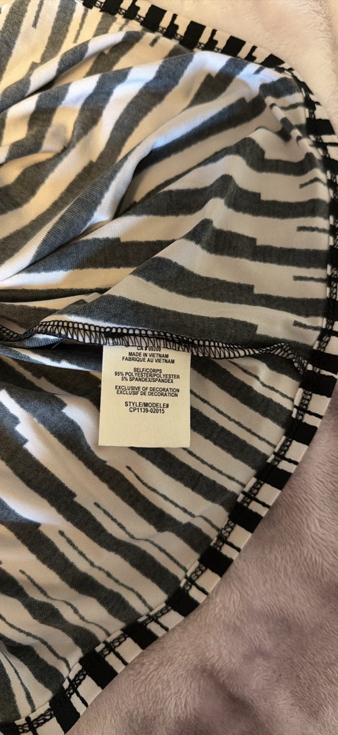 New Luxology Black and White Patterned Dress - Size S petite - photo 2