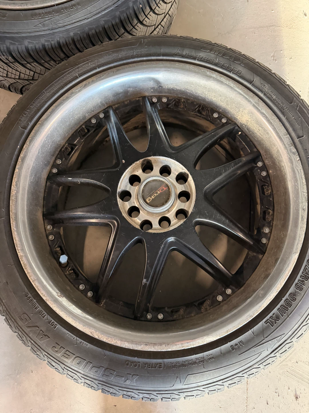 Set of 4 Drag Wheels with 225/45R18 Tires
