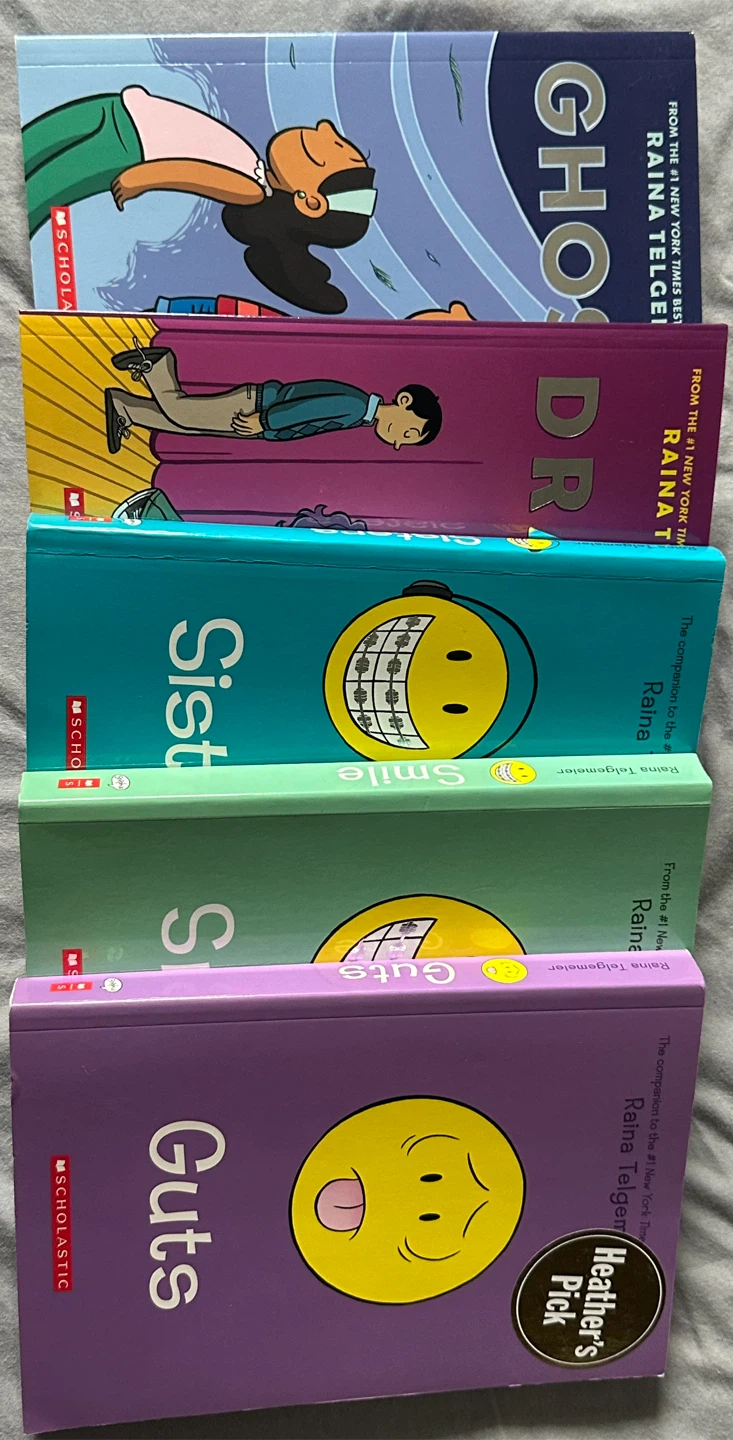 Set of 5 Raina Telgemeier Graphic Novels