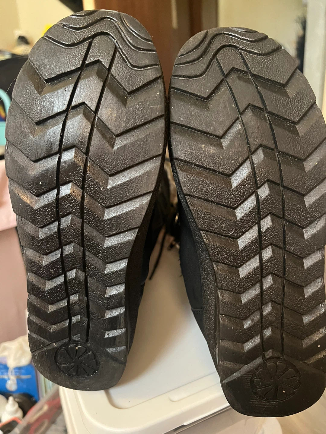 Poala Black Winter Boots Size 9 - photo 3