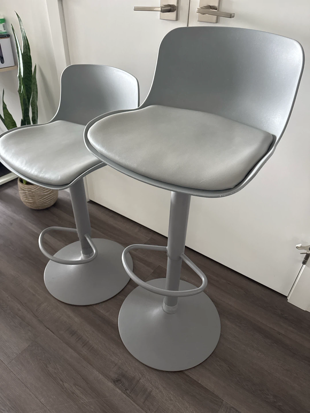 Set of 2 Grey Adjustable Bar Stools - photo 3
