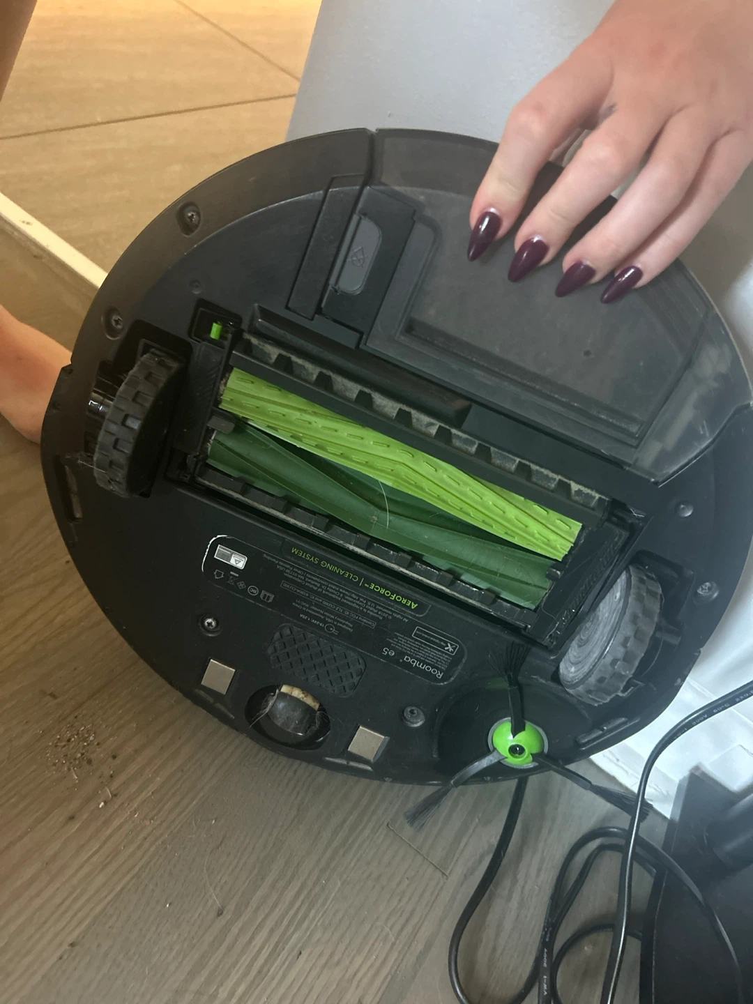 iRobot Roomba Robot Vacuum - photo 3