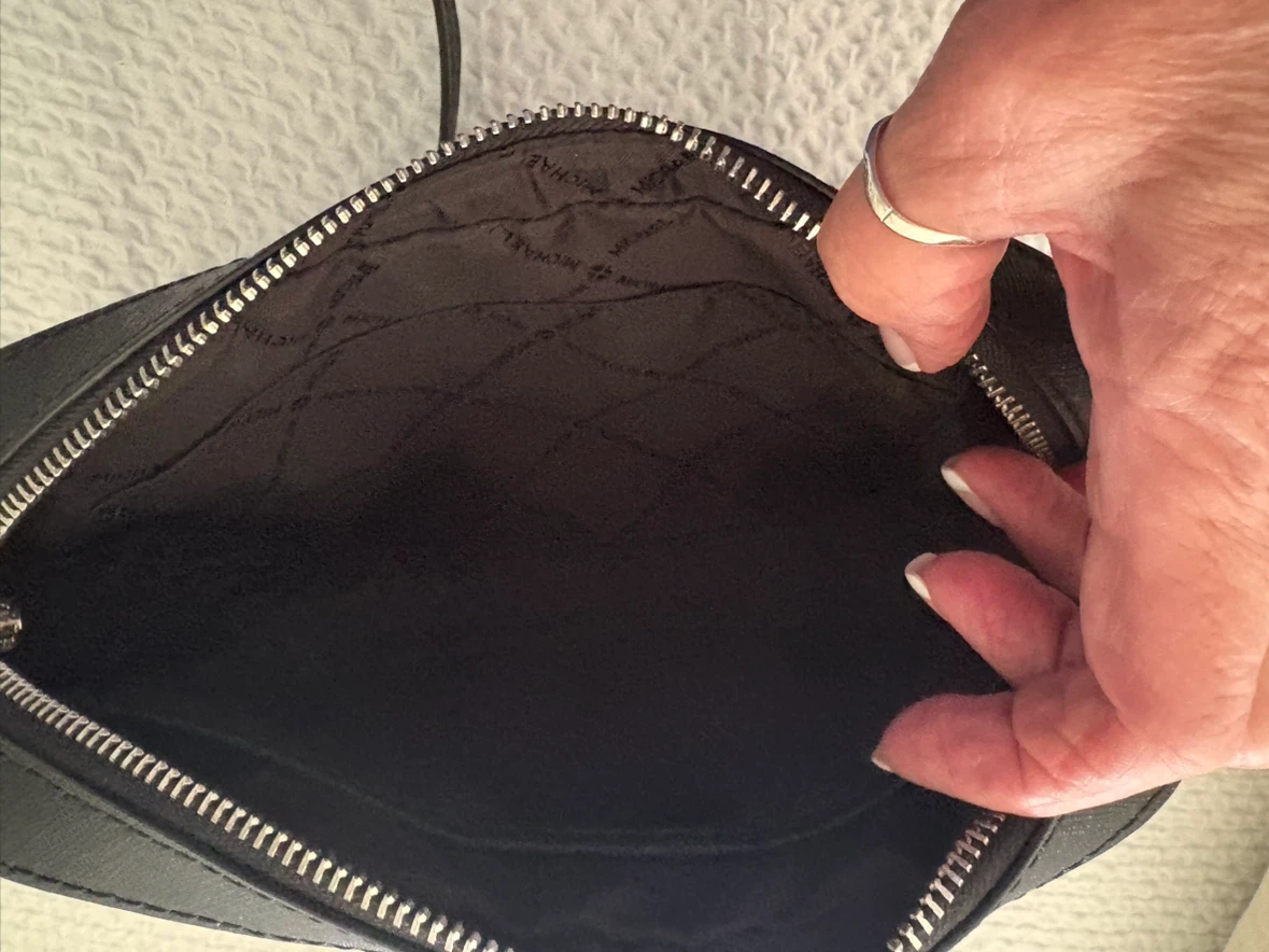Michael Kors purse - photo 5