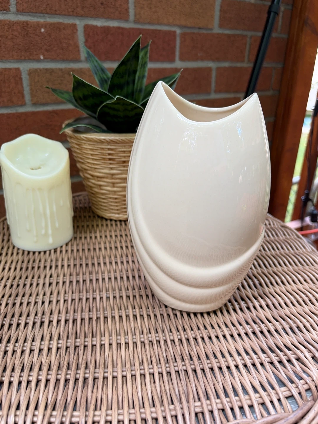 Vintage Cream Ceramic Vase - photo 2