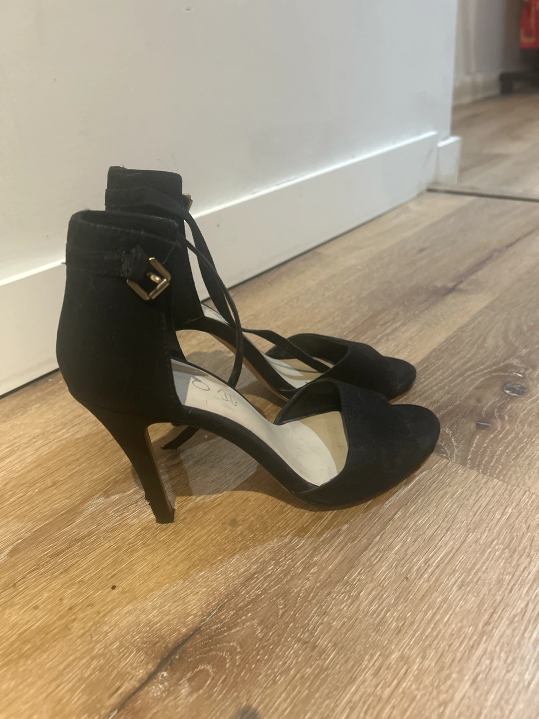 MOVING SALE! Black Aldo Heels