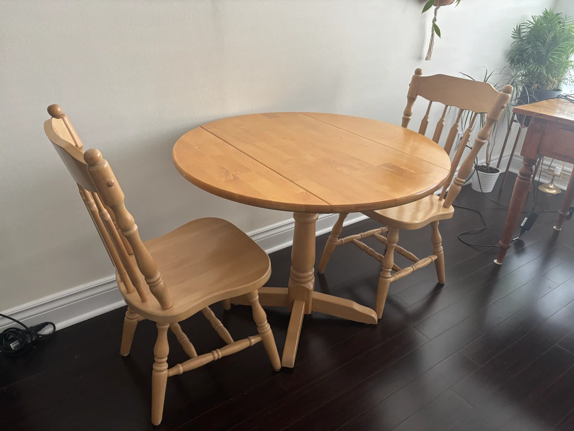 Wood drop-leaf dining table with two chairs - photo 2