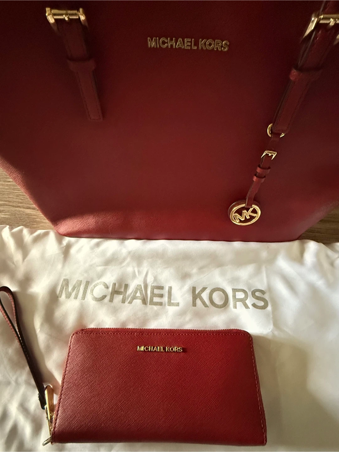 Stunning XL MINT Condition MK • MICHAEL KORS • XL Tote w Wallet - photo 3