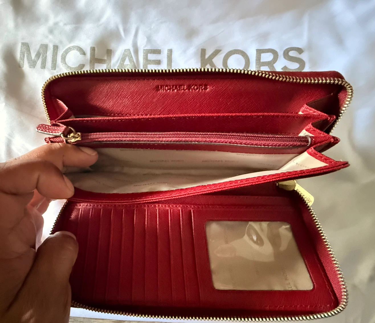 Stunning XL MINT Condition MK • MICHAEL KORS • XL Tote w Wallet - photo 5