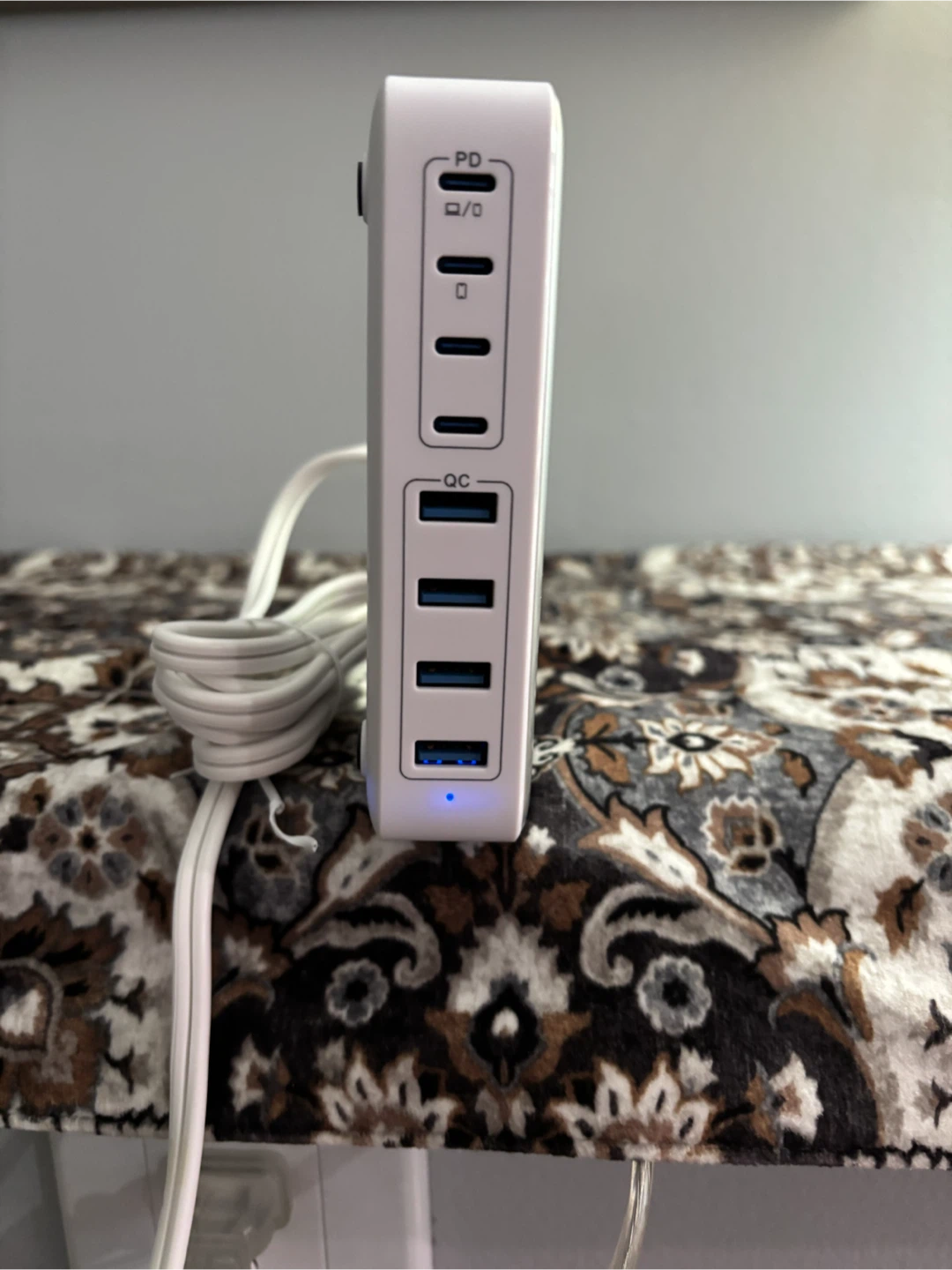 200W GaN Desktop Charging Station - photo 5