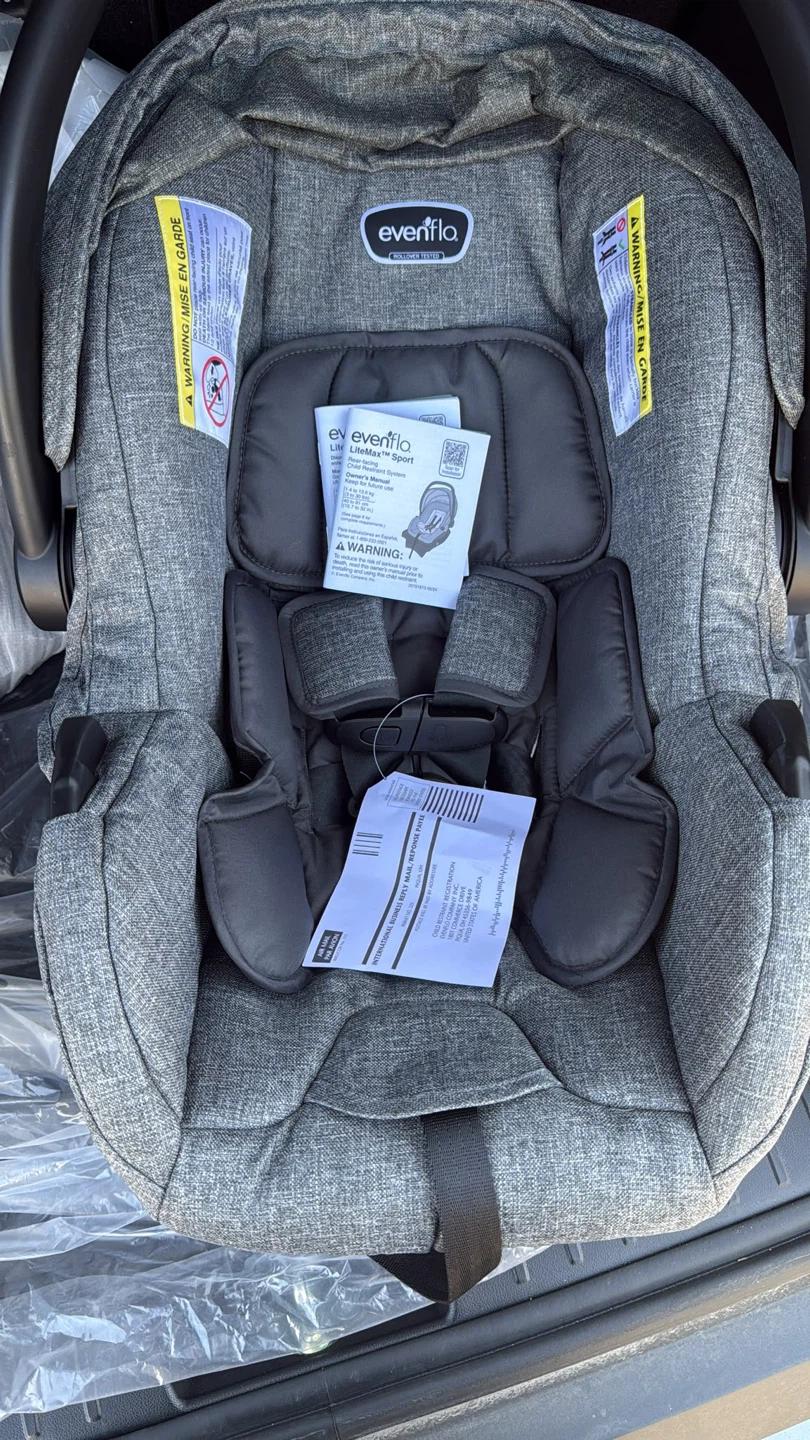 Evenflo brand new LiteMax Sport Infant Car Seat