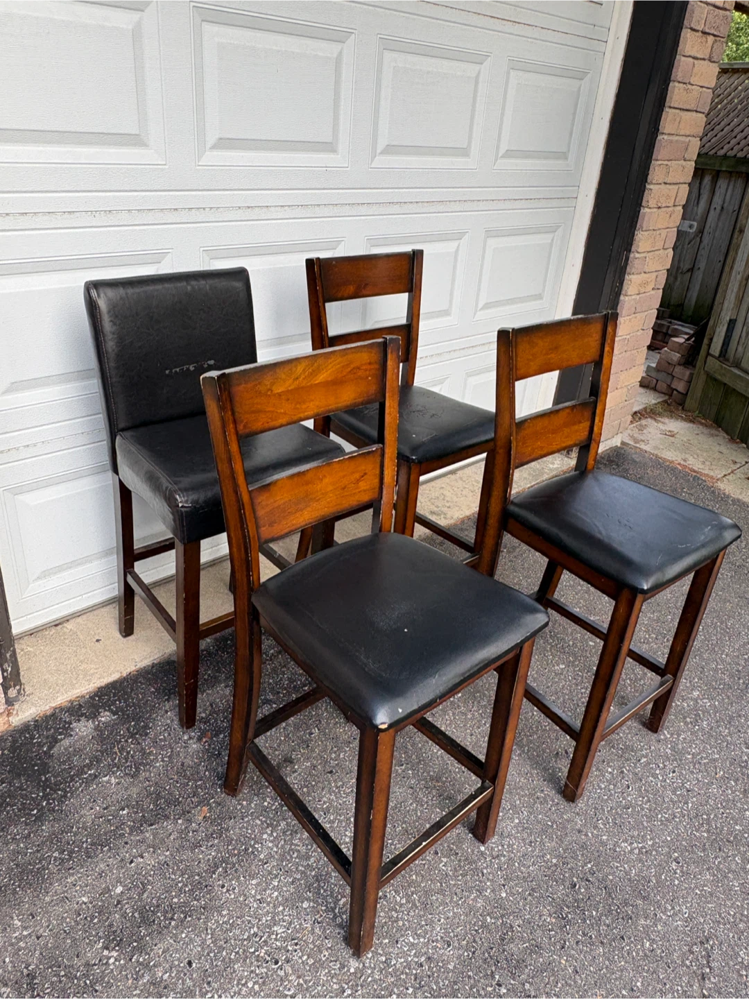 Set of 5 Wooden Bar Stools - photo 2
