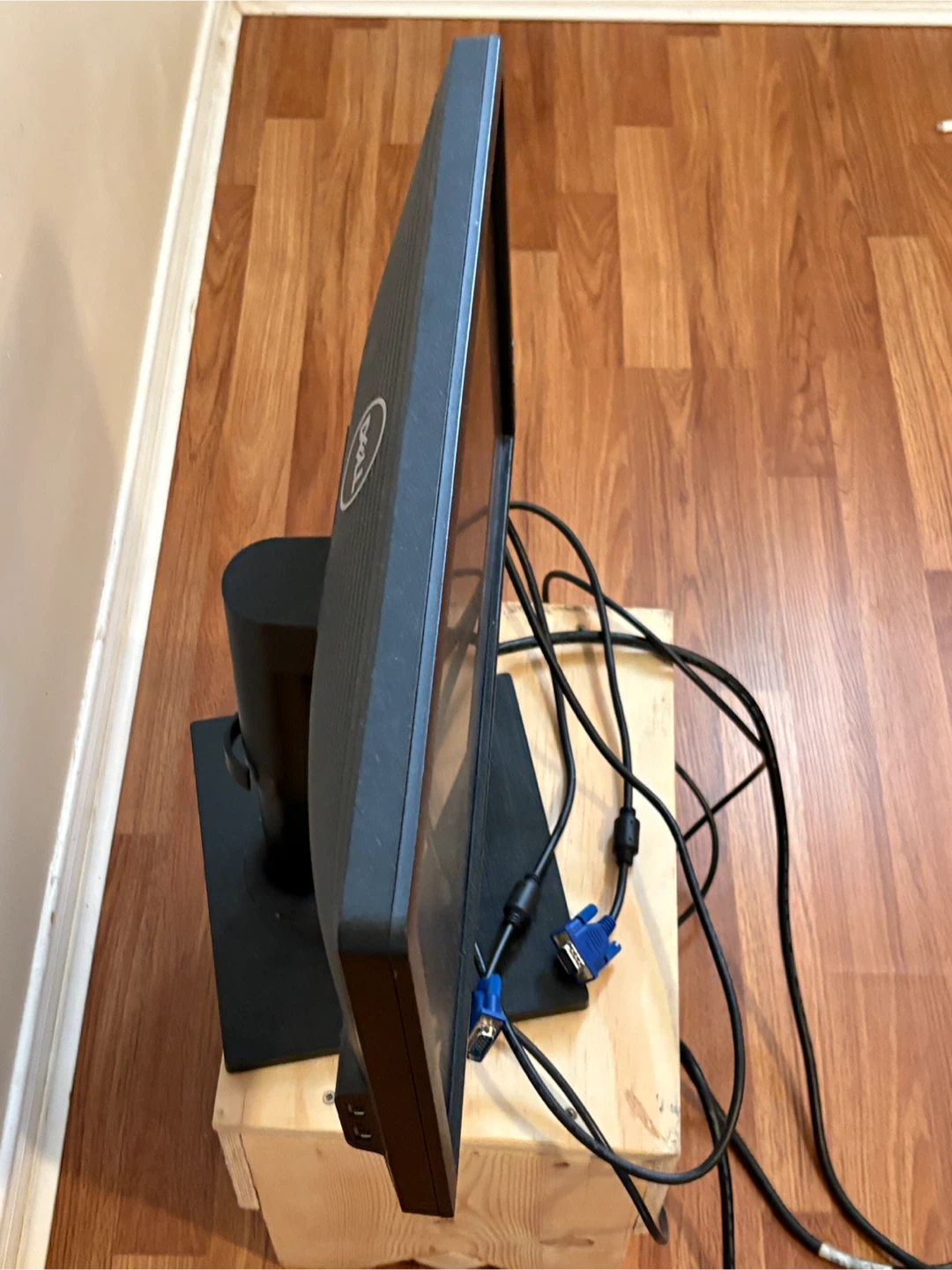 Dell Computer Monitor - photo 3
