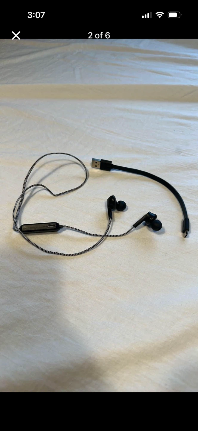Kikkerland Black Cotton Braided Bluetooth Earbuds - photo 2