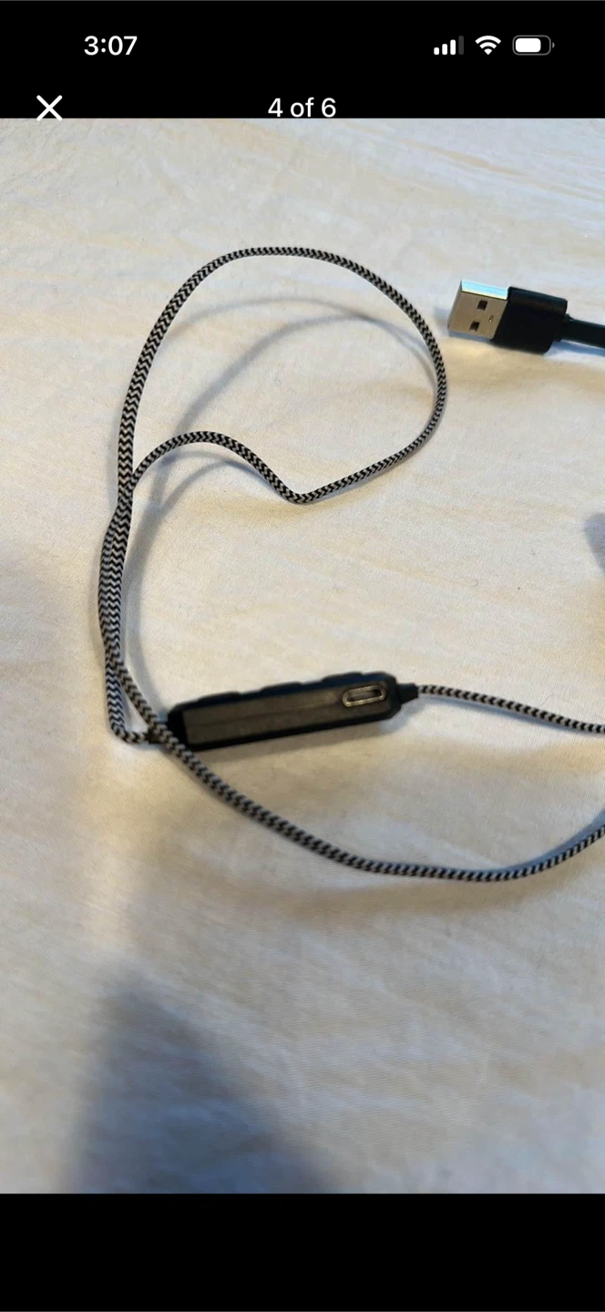 Kikkerland Black Cotton Braided Bluetooth Earbuds - photo 4