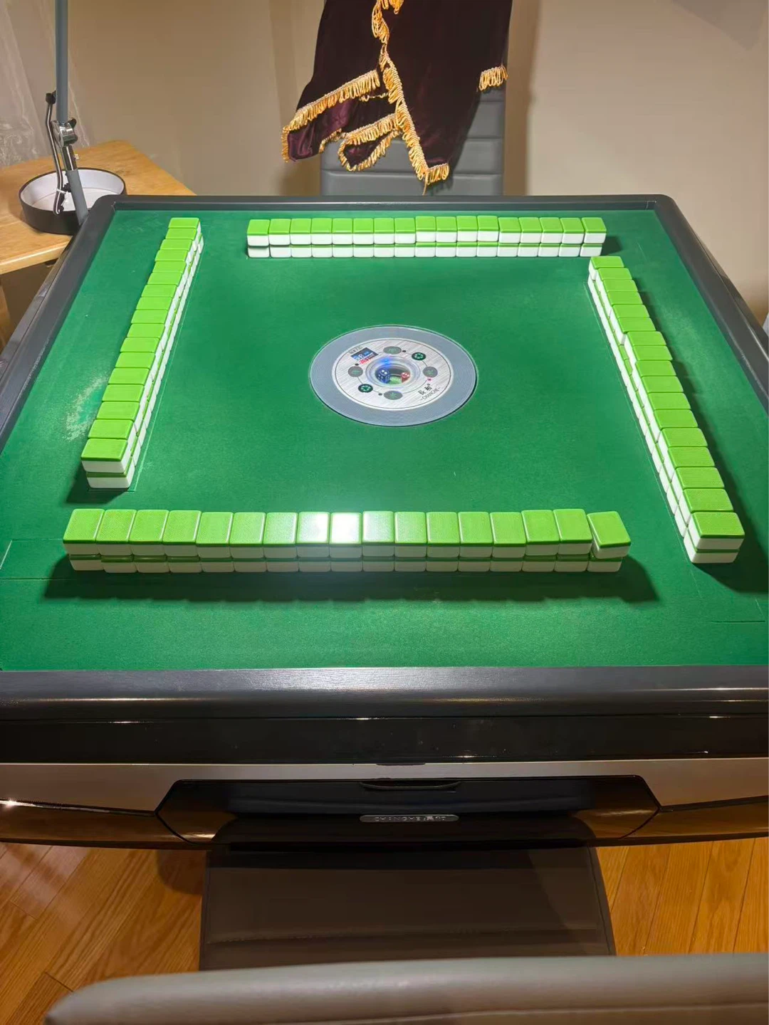 Automatic Mahjong Table