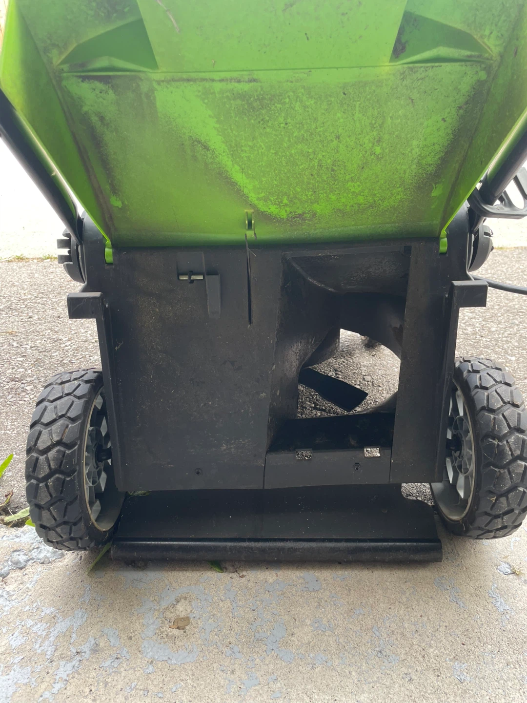 Greenworks 17-inch 10A Electric Lawn Mower - photo 5