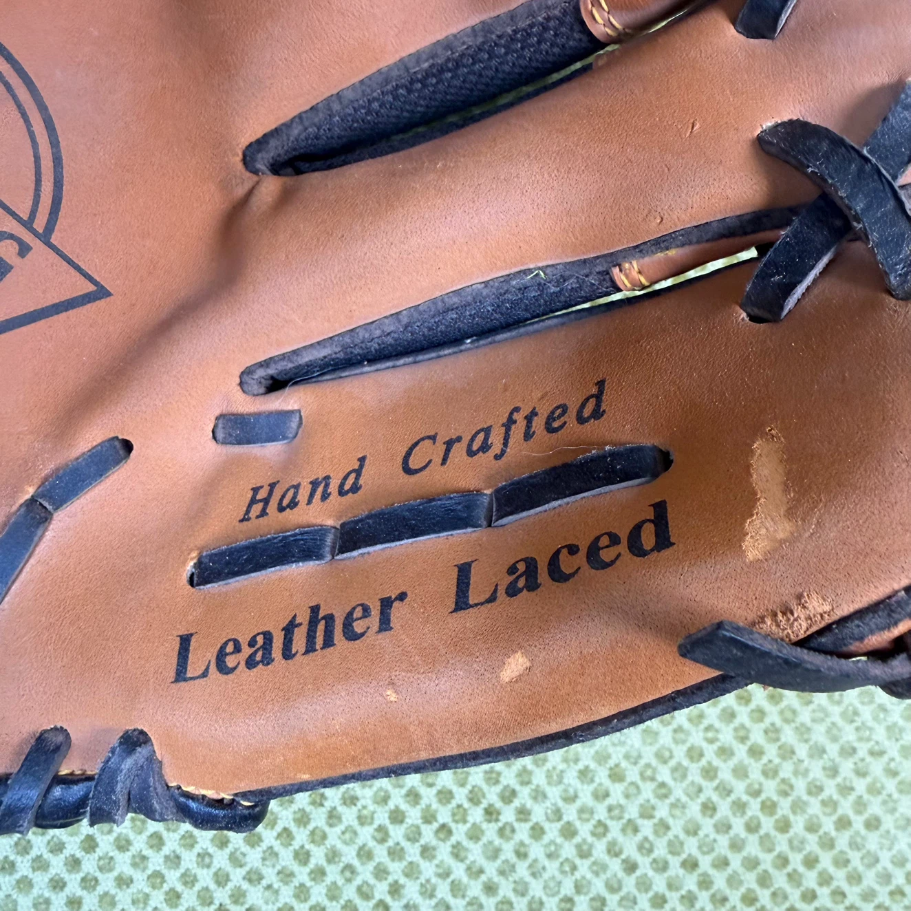 Spalding 12-inch Leather Baseball Glove - photo 2