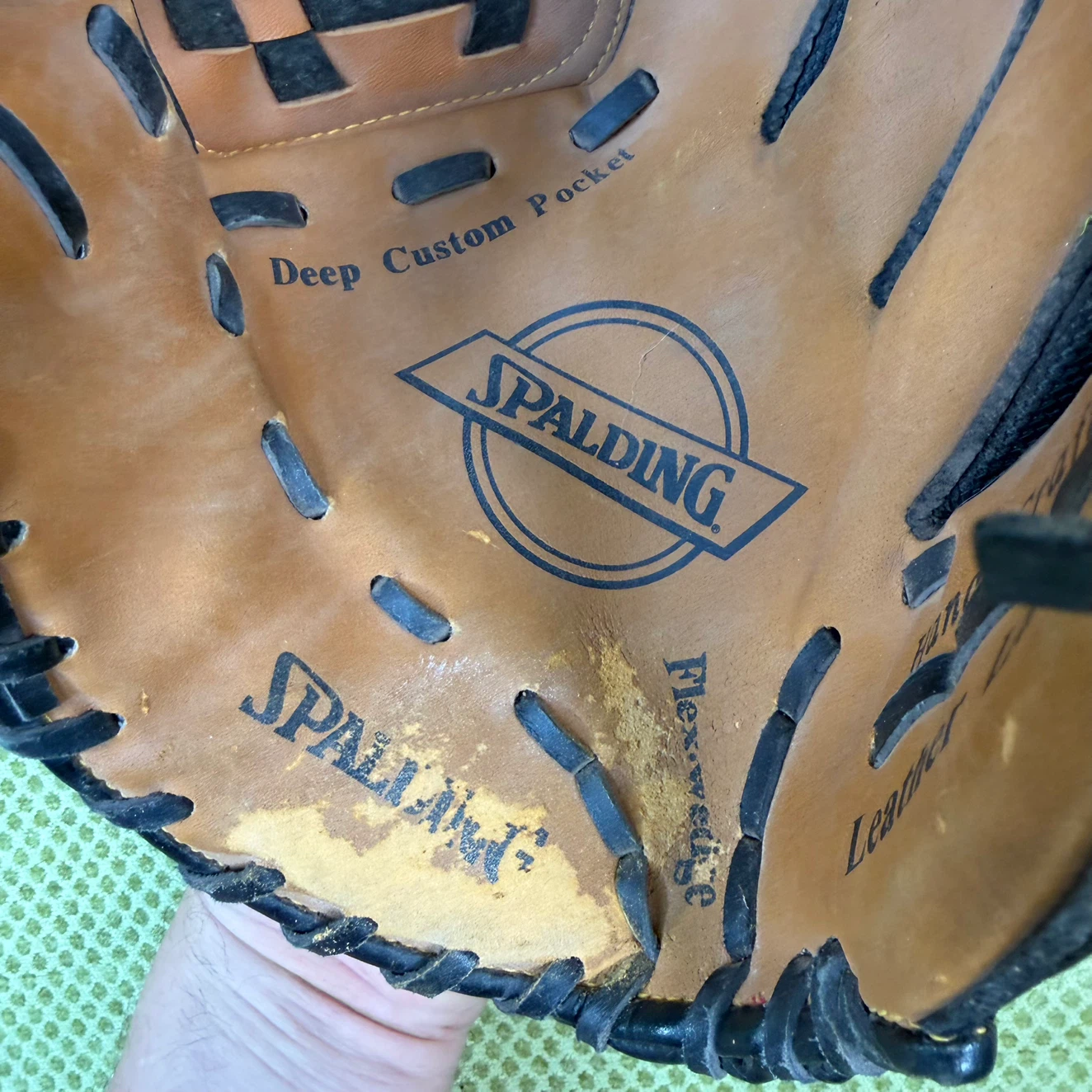 Spalding 12-inch Leather Baseball Glove - photo 5