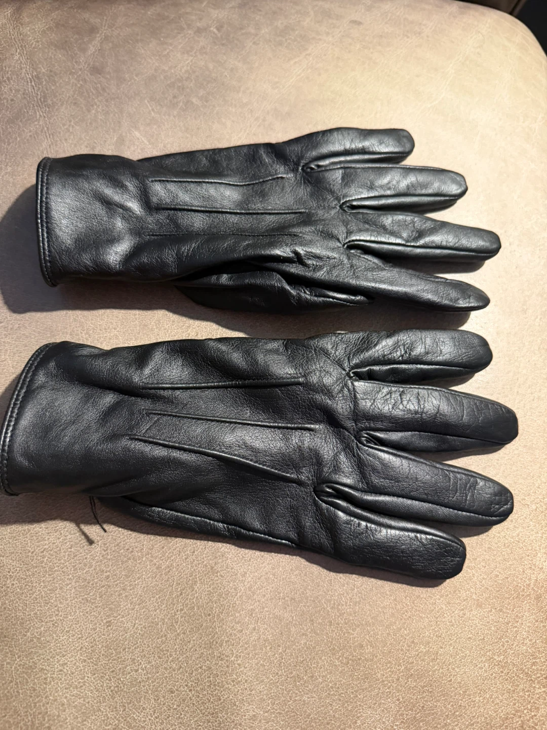 Sandro Black Leather Gloves - photo 2