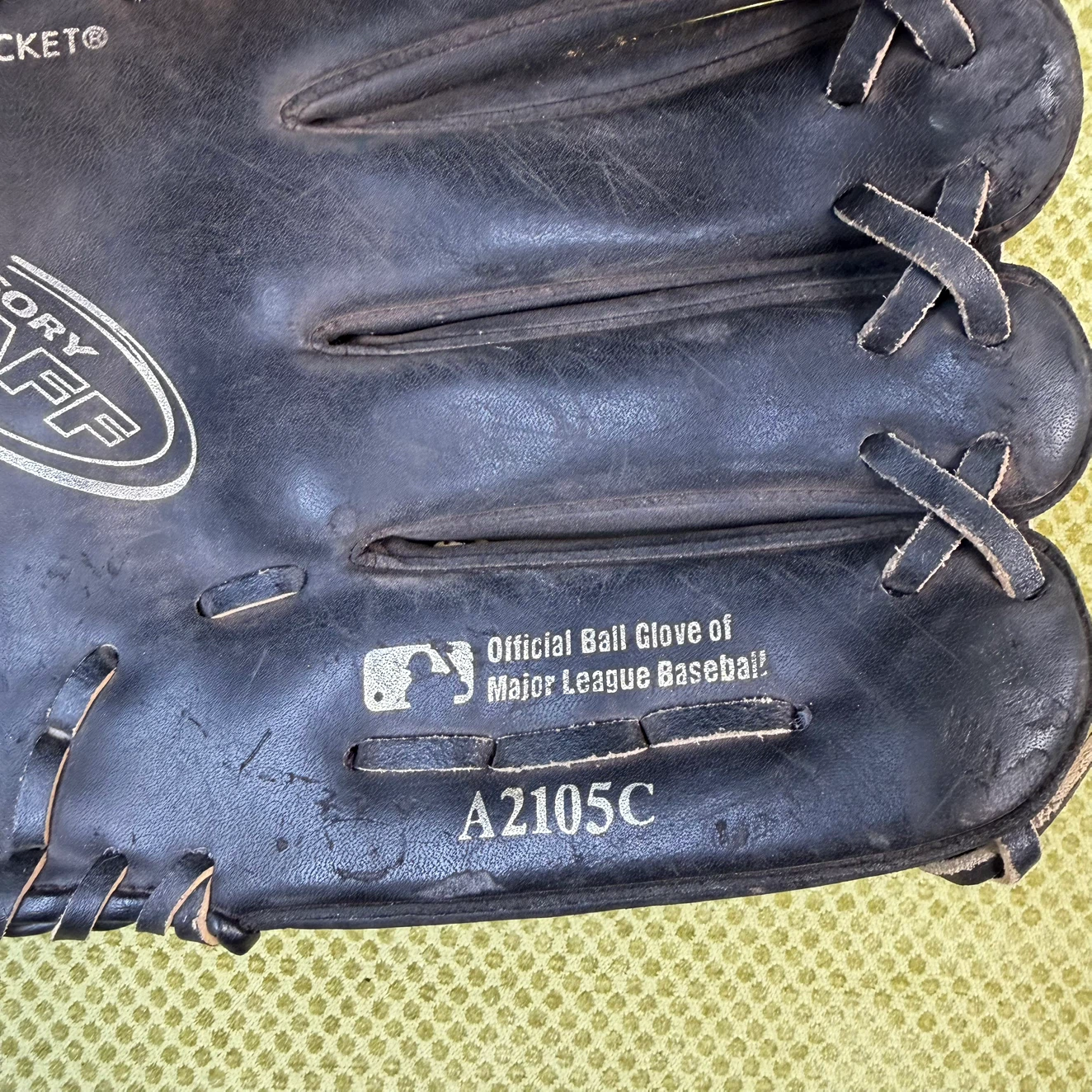 Wilson A2105C Leather Baseball Glove - photo 2