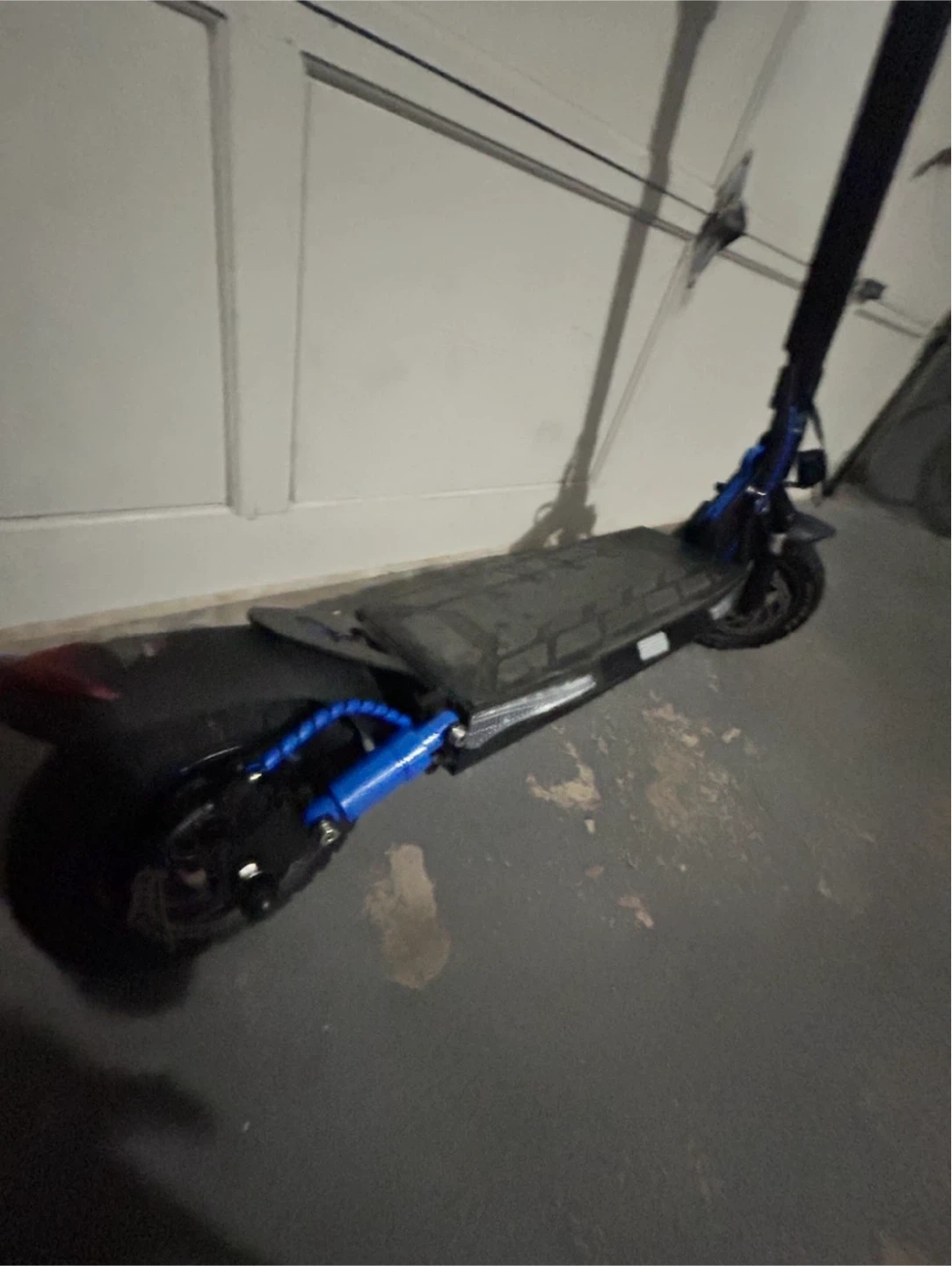 Electric Scooter with Suspension - photo 2
