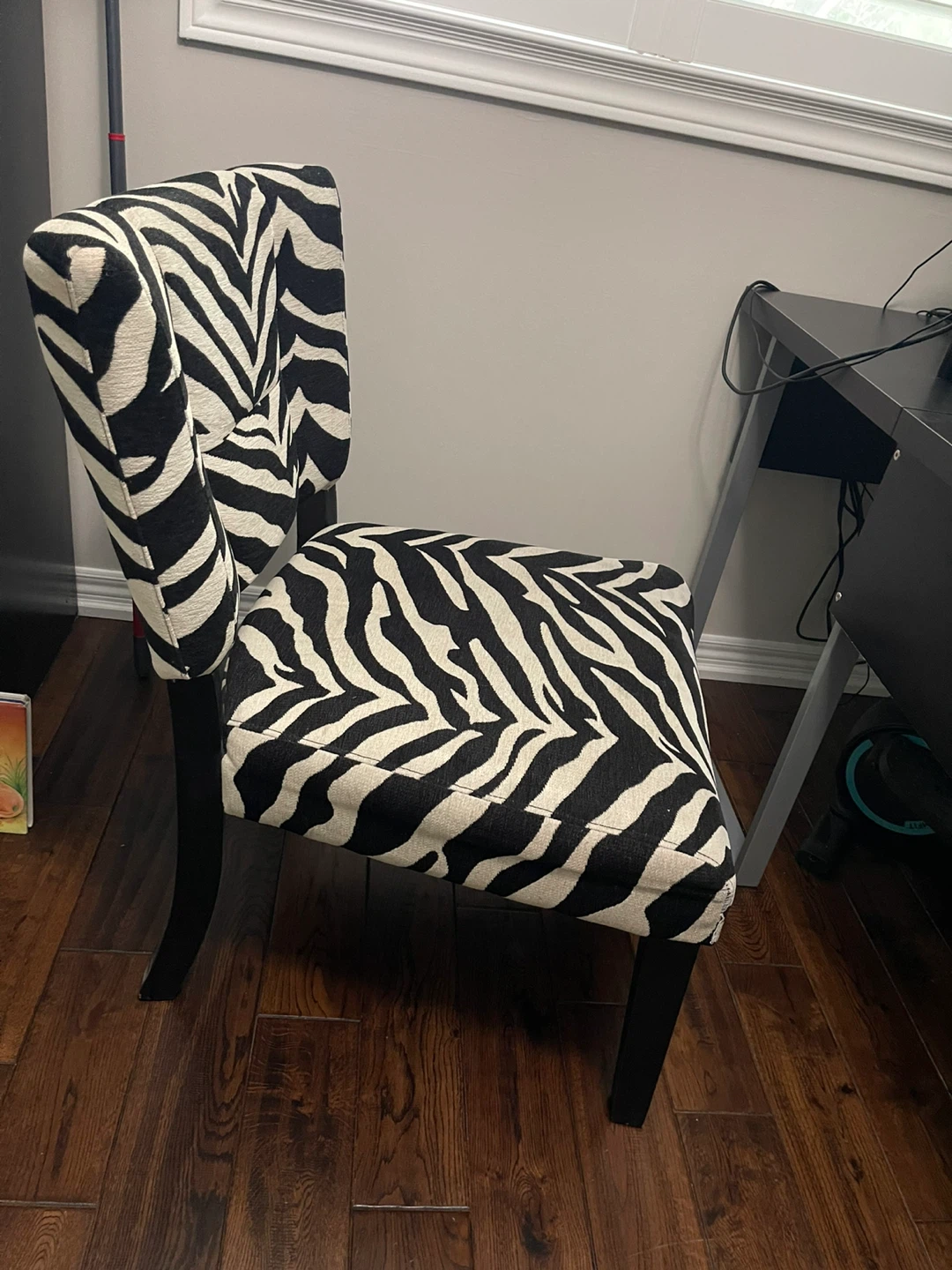 Zebra accent chair