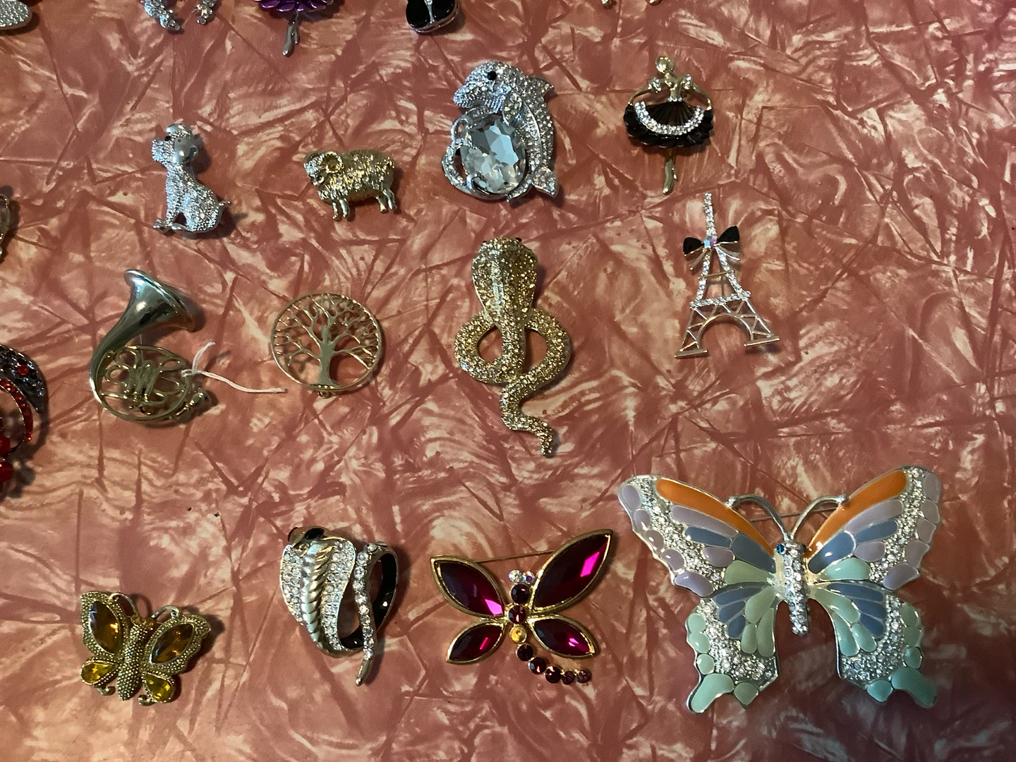 40 Pieces of Costume Jewelry- Brooches 🐞 - photo 2