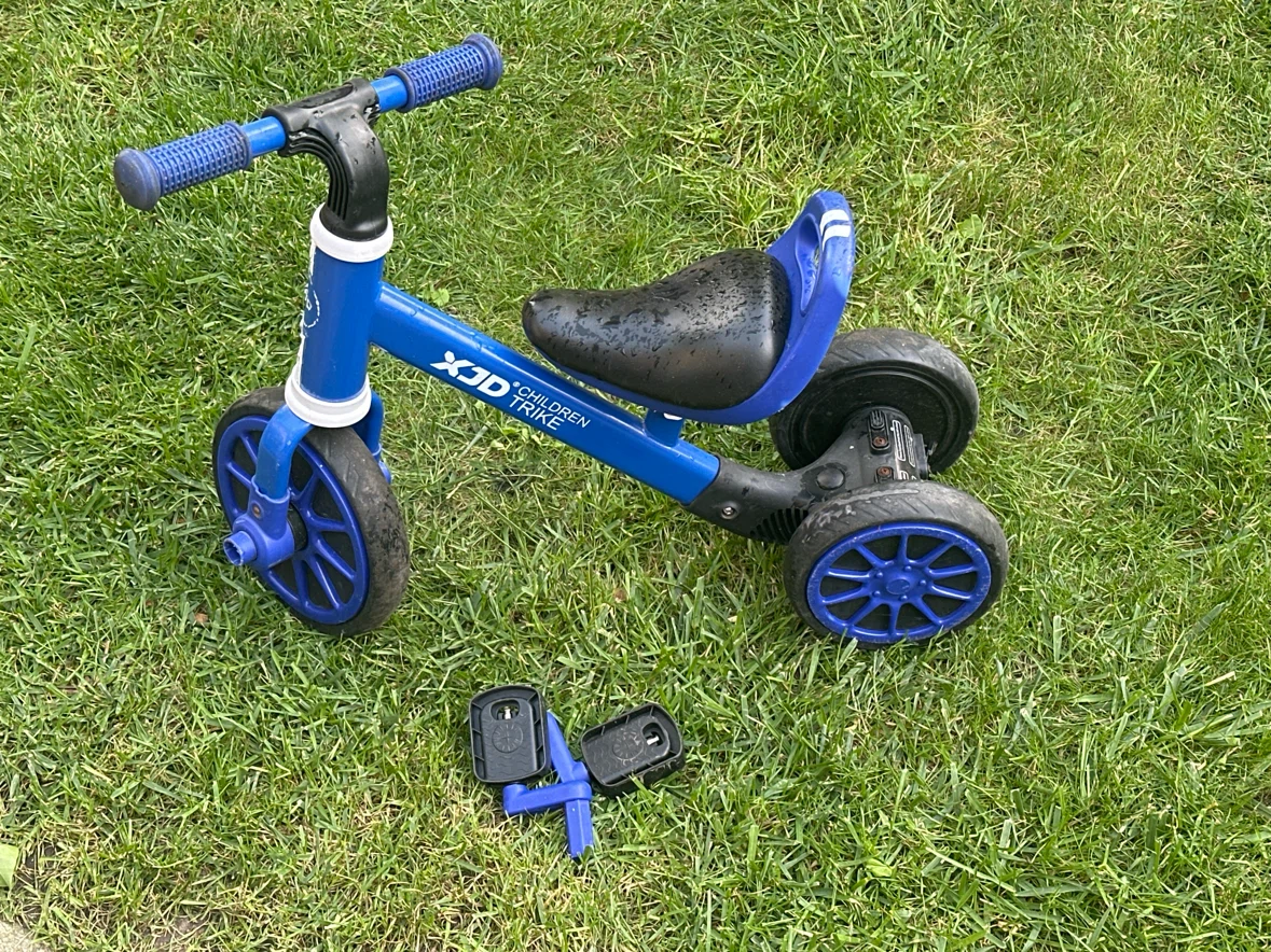 XJD Children's Tricycle